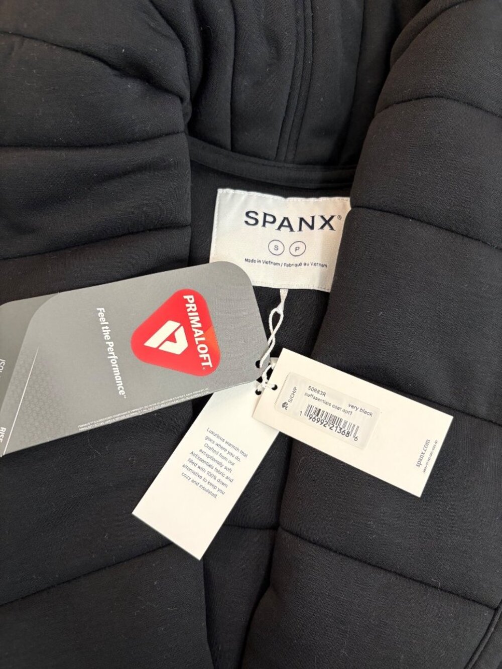 NEW Spanx Air Essentials Puffssentials Coat Very Black Belted Insulated Small - Picture 7 of 8